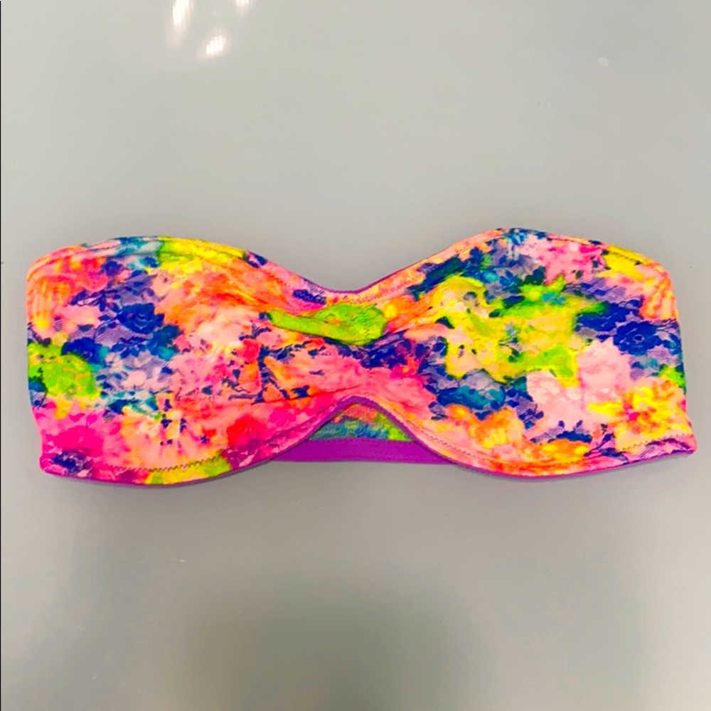 NWOT Victoria’s sect  PINK lace floral bandeau